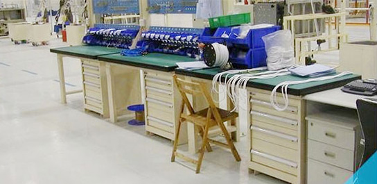 通用汽車(chē)選用浦豐柜業(yè)工作臺